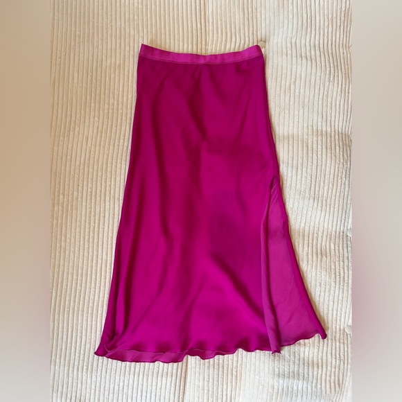 Free People Dresses & Skirts - Free People satin skirt.
